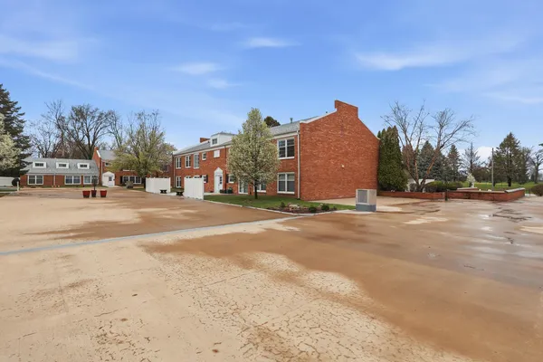 $218,000 | 3215 East Locust Street, Unit A13, Davenport, IA 52803