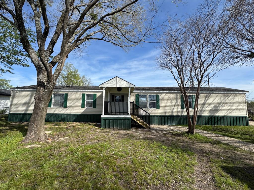 1204 Traders Road Greenville, TX 75402 - Photo 1 of 12