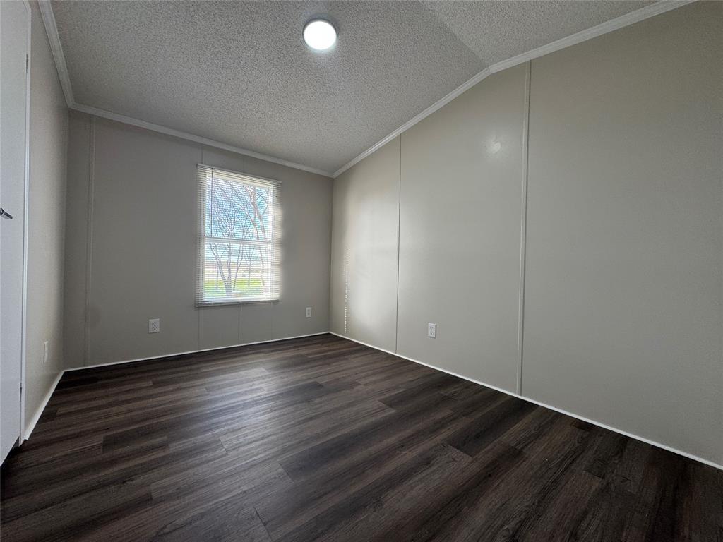 1204 Traders Road Greenville, TX 75402 - Photo 5 of 12