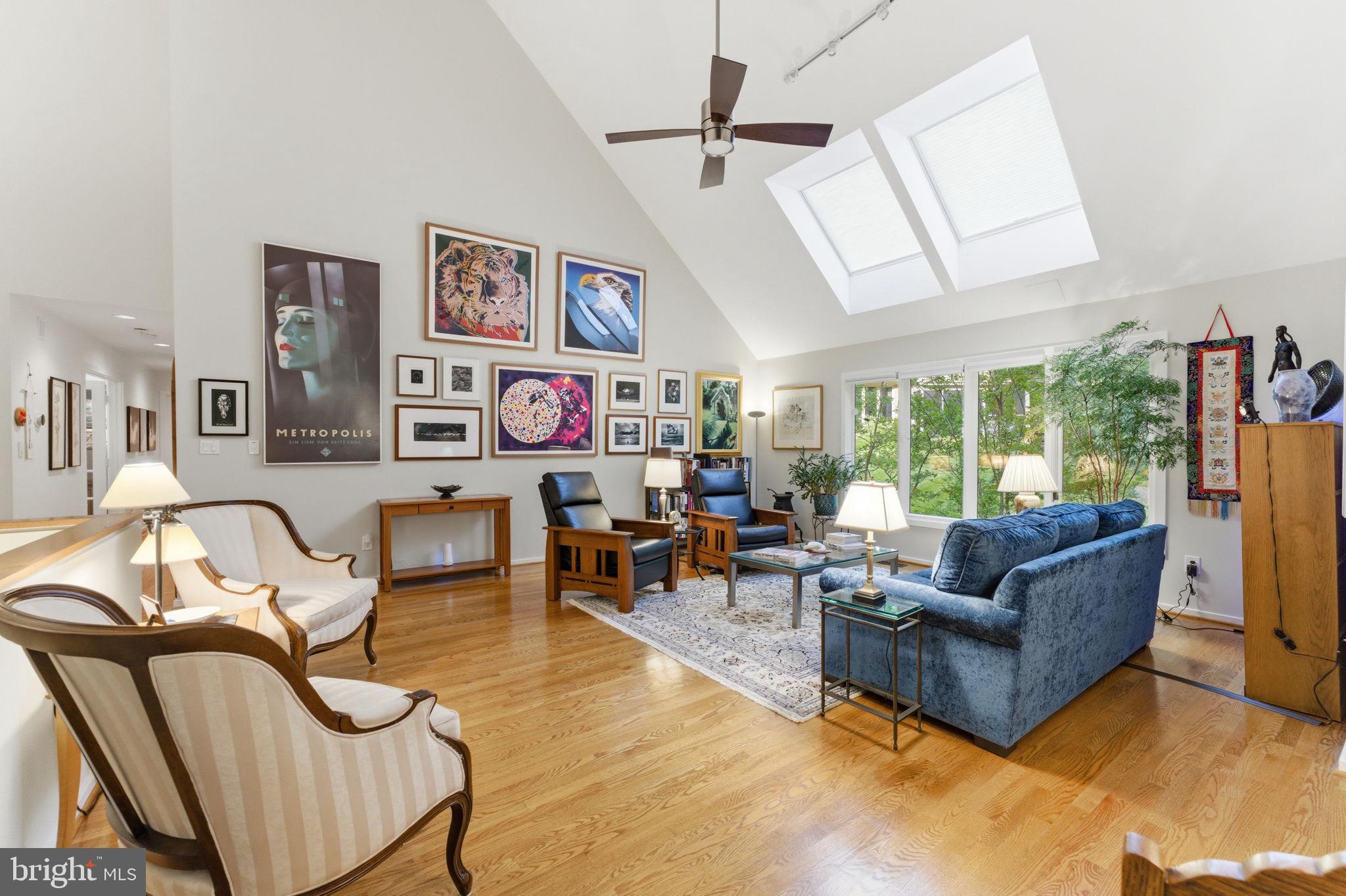 1608 Woodstock Lane Reston, VA 20194 - Photo 15 of 76
