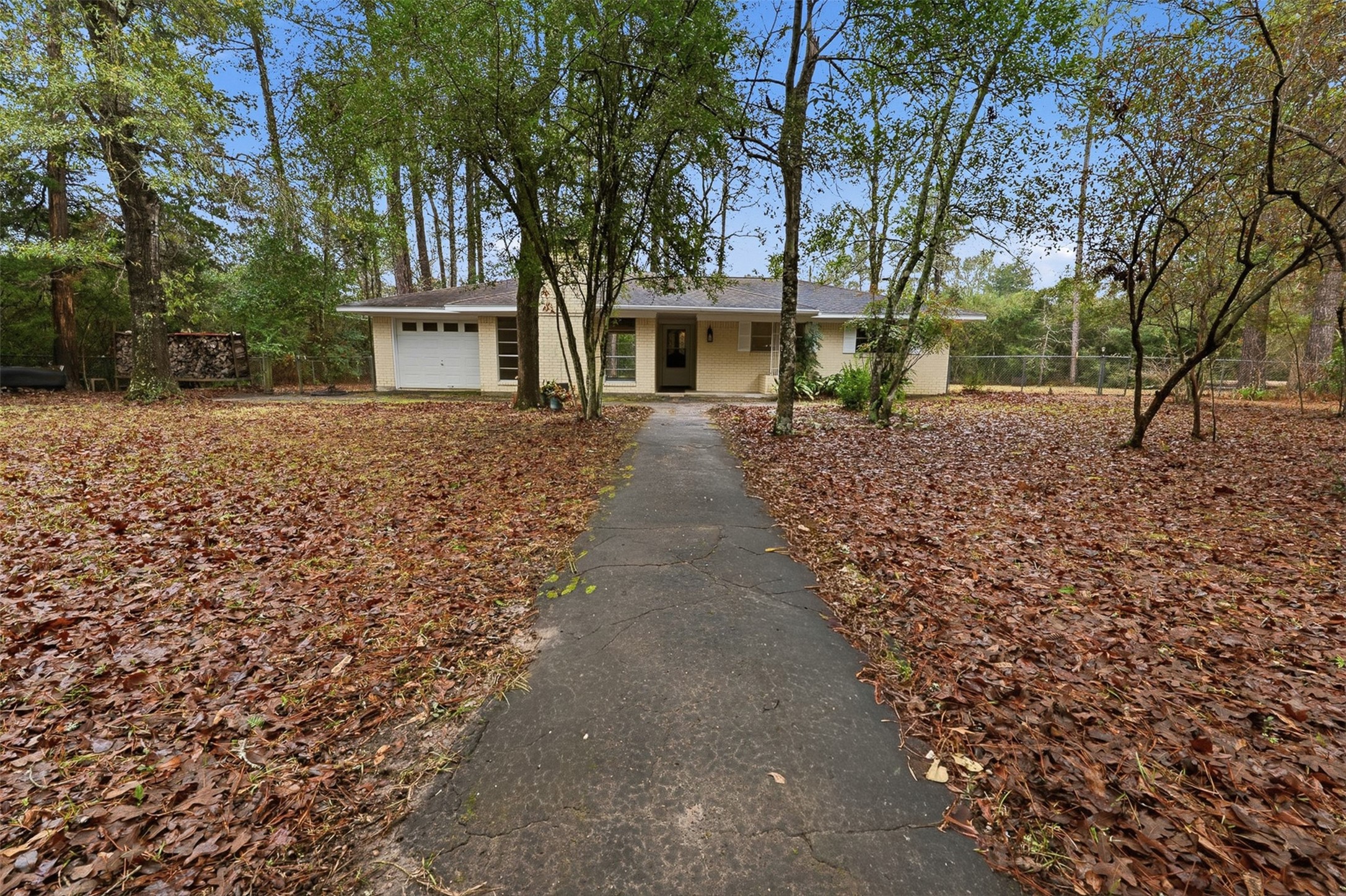401 Turner Cemetery Road Livingston, TX 77351 - Photo 19 of 34 a view of house with a trees