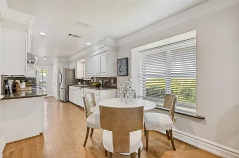 $1,100,000 | 5322 West Mockingbird Lane, Dallas, TX 75209