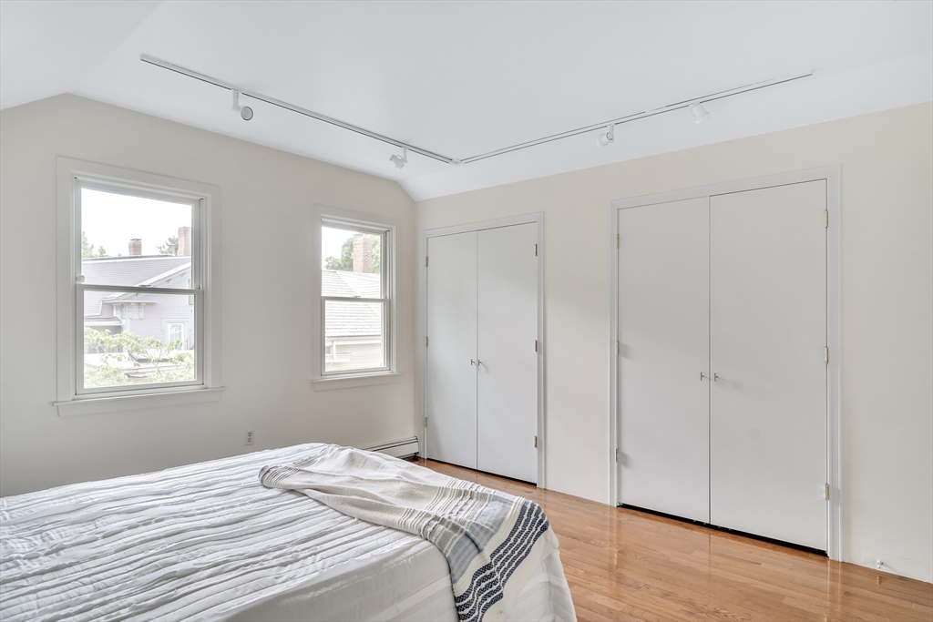 20 Clinton Street, Unit 7 Cambridge, MA 02139 - Photo 11 of 24