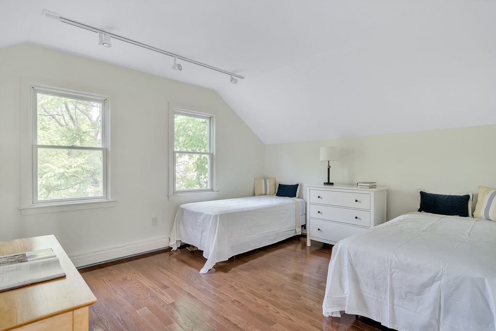 20 Clinton Street, Unit 7 Cambridge, MA 02139 - Photo 12 of 24