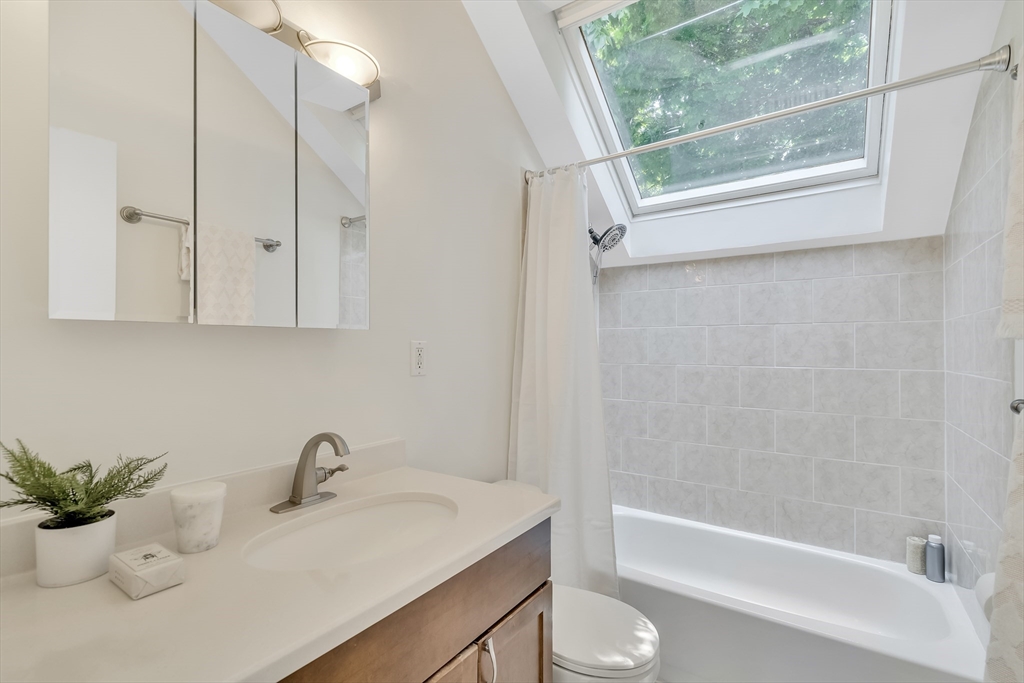 20 Clinton Street, Unit 7 Cambridge, MA 02139 - Photo 13 of 24