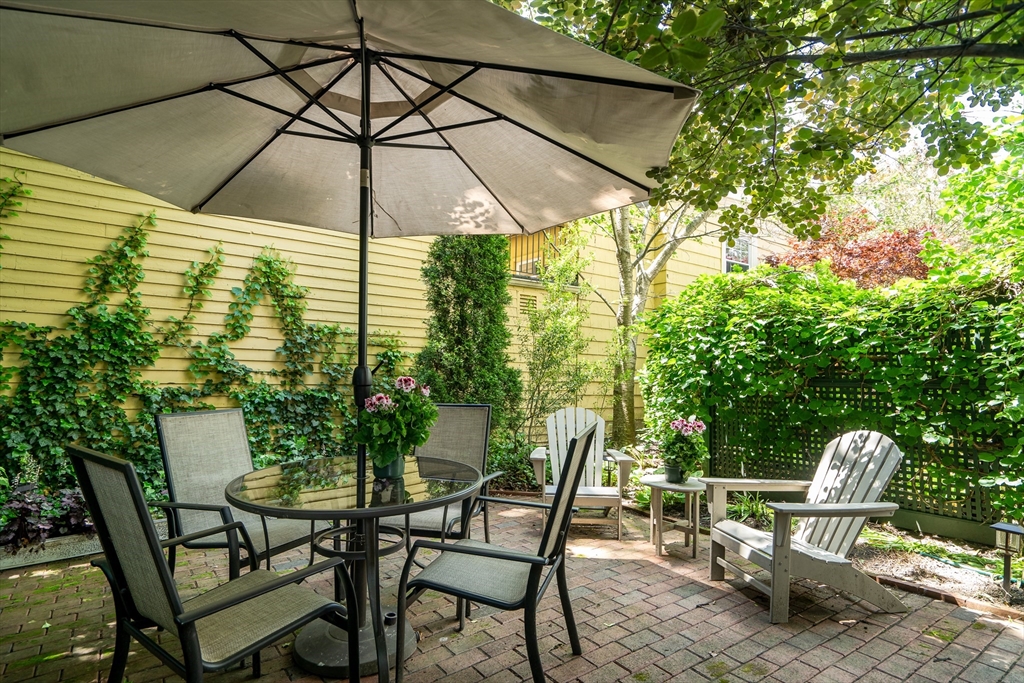 20 Clinton Street, Unit 7 Cambridge, MA 02139 - Photo 18 of 24