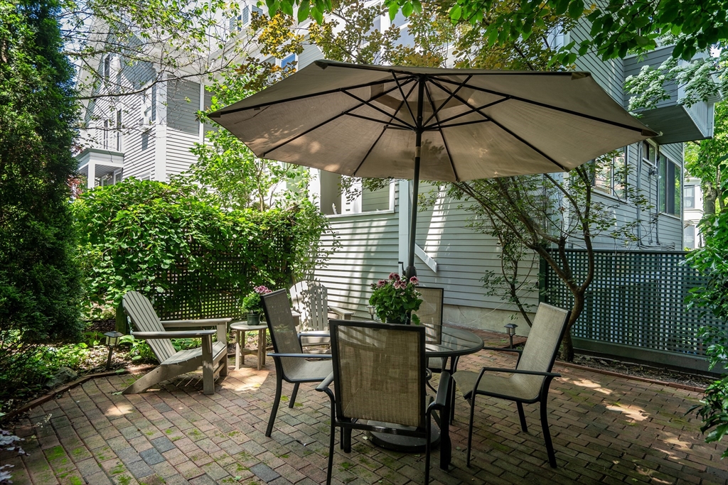 20 Clinton Street, Unit 7 Cambridge, MA 02139 - Photo 19 of 24