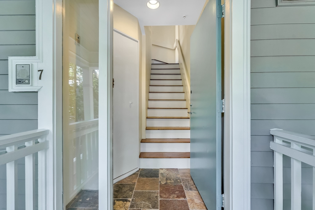 20 Clinton Street, Unit 7 Cambridge, MA 02139 - Photo 20 of 24