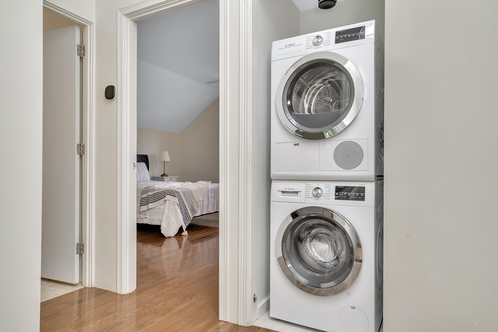 20 Clinton Street, Unit 7 Cambridge, MA 02139 - Photo 9 of 24