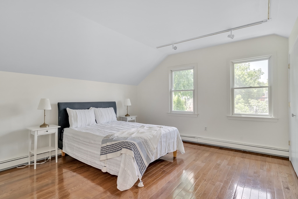 20 Clinton Street, Unit 7 Cambridge, MA 02139 - Photo 10 of 24