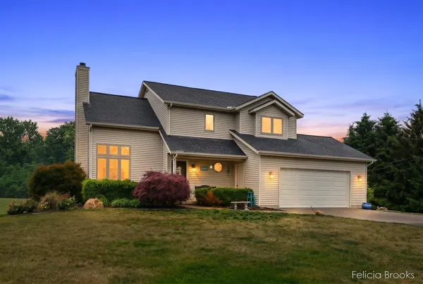$579,900 | 3123 140th Avenue, Dorr, MI 49323