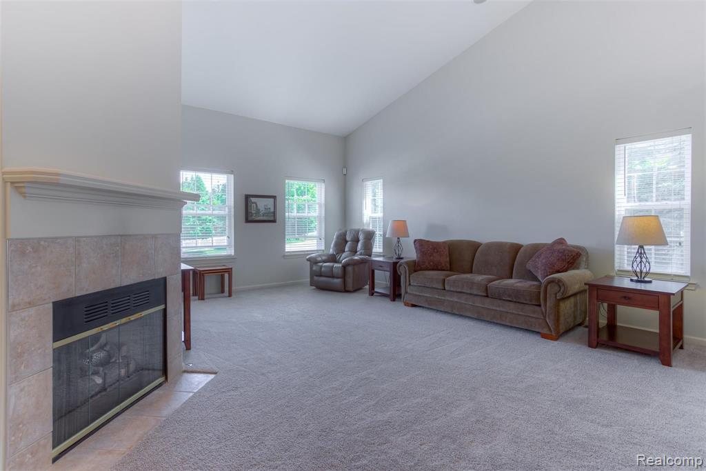 682 West Bluff Court Rochester Hills, MI 48307 - Photo 26 of 37