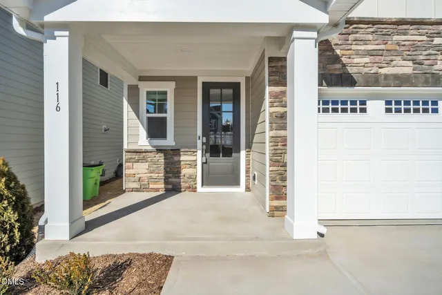 $2,980 | 116 Corapeake Way, Apex, NC 27539