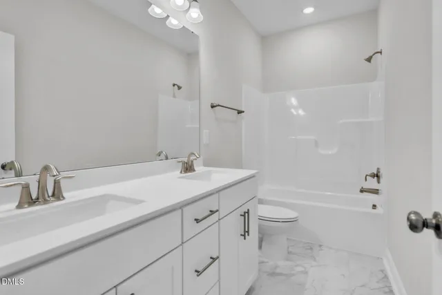 $2,980 | 116 Corapeake Way, Apex, NC 27539