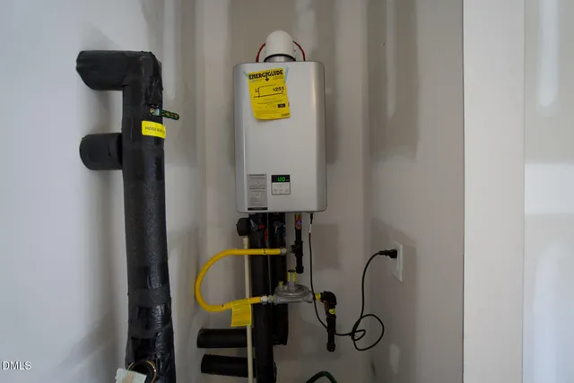 $2,980 | 116 Corapeake Way, Apex, NC 27539