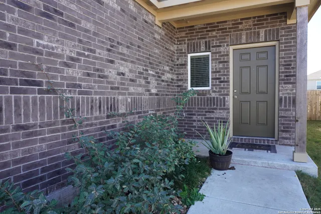 $1,900 | 2019 Marshall Manors, Converse, TX 78109