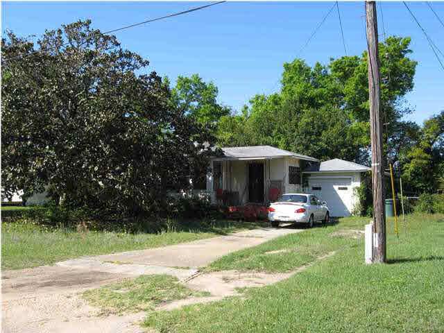701 Rue Max Street Pensacola, FL 32507 - Photo 6 of 6 Another view of the property.
