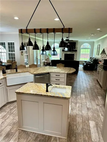 $879,000 | 8058 Champions Way, Pineville, LA 71360