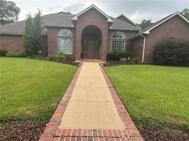 $879,000 | 8058 Champions Way, Pineville, LA 71360