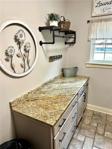 $879,000 | 8058 Champions Way, Pineville, LA 71360