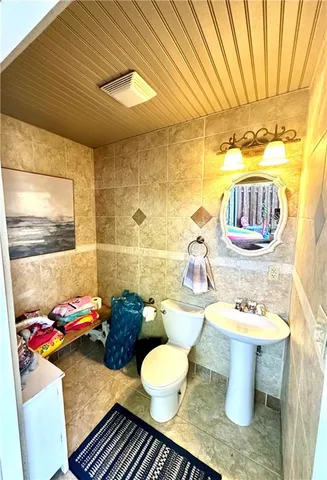 $879,000 | 8058 Champions Way, Pineville, LA 71360