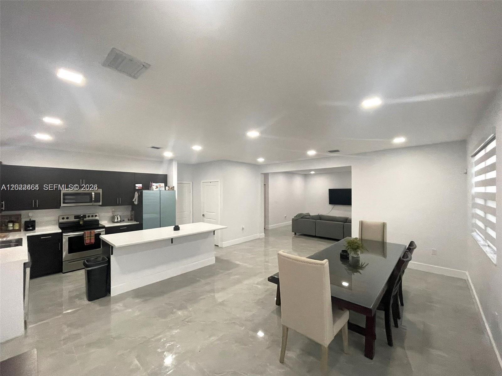 13413 Southwest 284th Terrace Homestead, FL 33033 - Photo 12 of 34