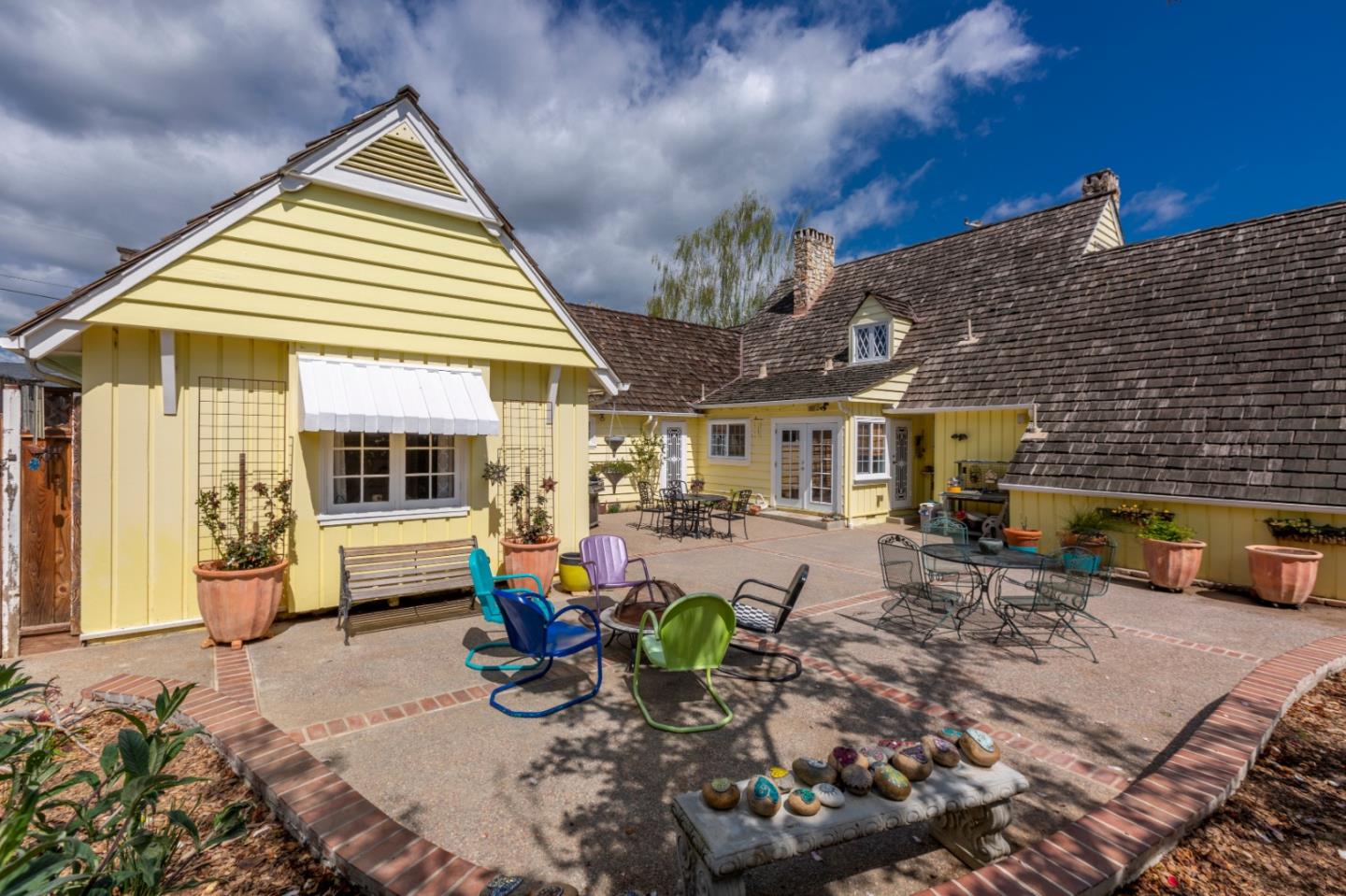 4853 Proctor Road Castro Valley, CA 94546 - Photo 21 of 43 a view of a house with patio