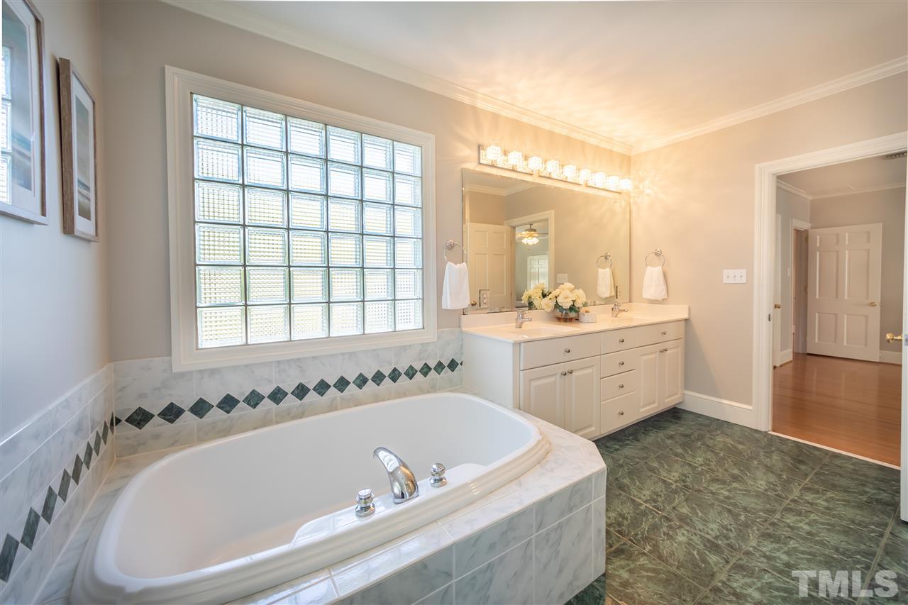 1110 Harvey Street Raleigh, NC 27608 - Photo 13 of 30