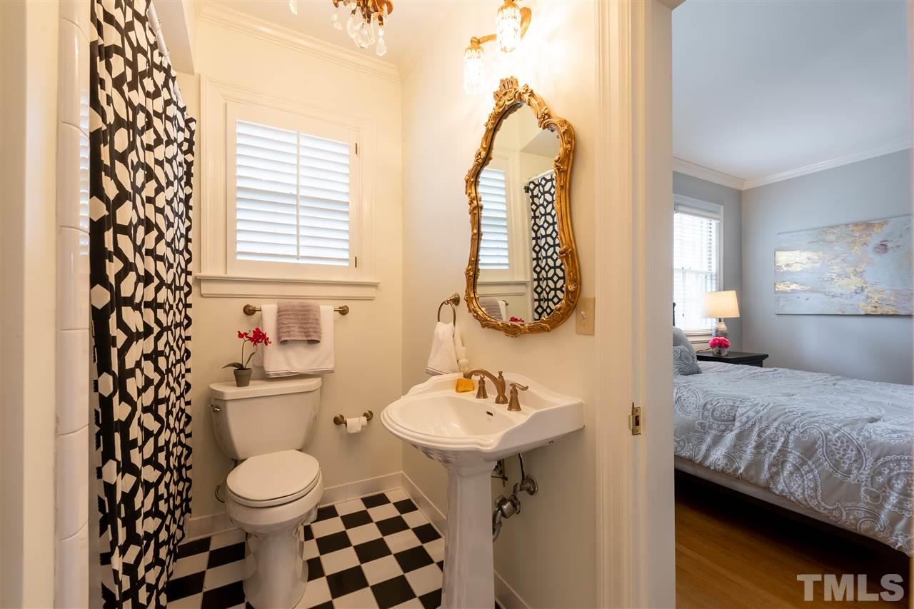 1110 Harvey Street Raleigh, NC 27608 - Photo 17 of 30
