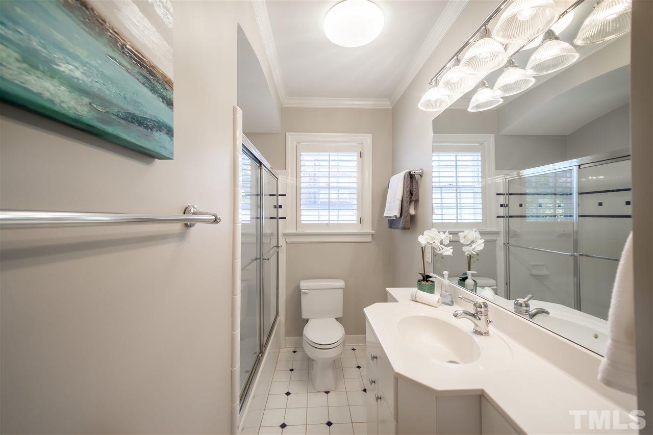 1110 Harvey Street Raleigh, NC 27608 - Photo 18 of 30