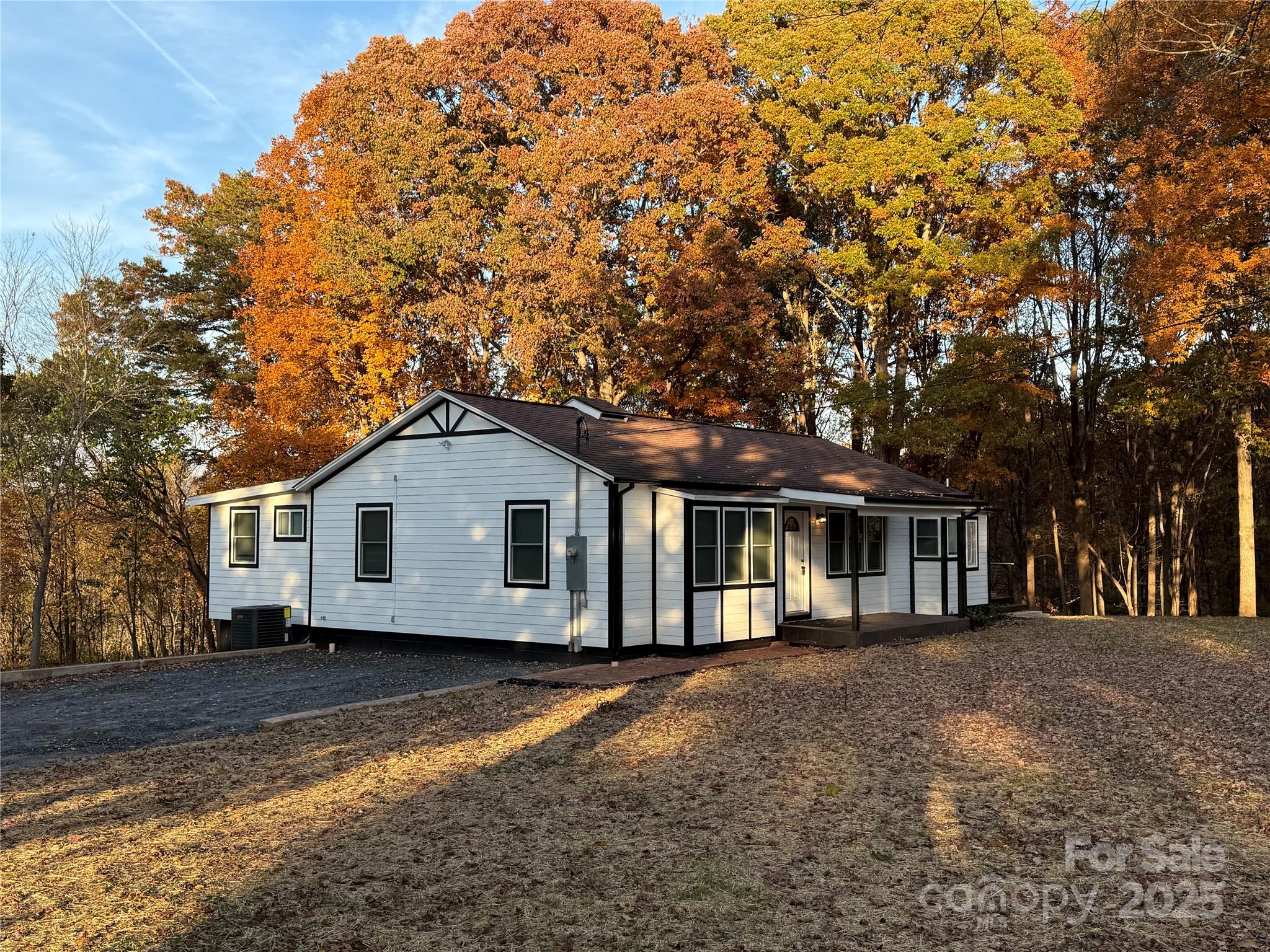 5330 Herman Road Claremont, NC 28610 - Photo 6 of 27