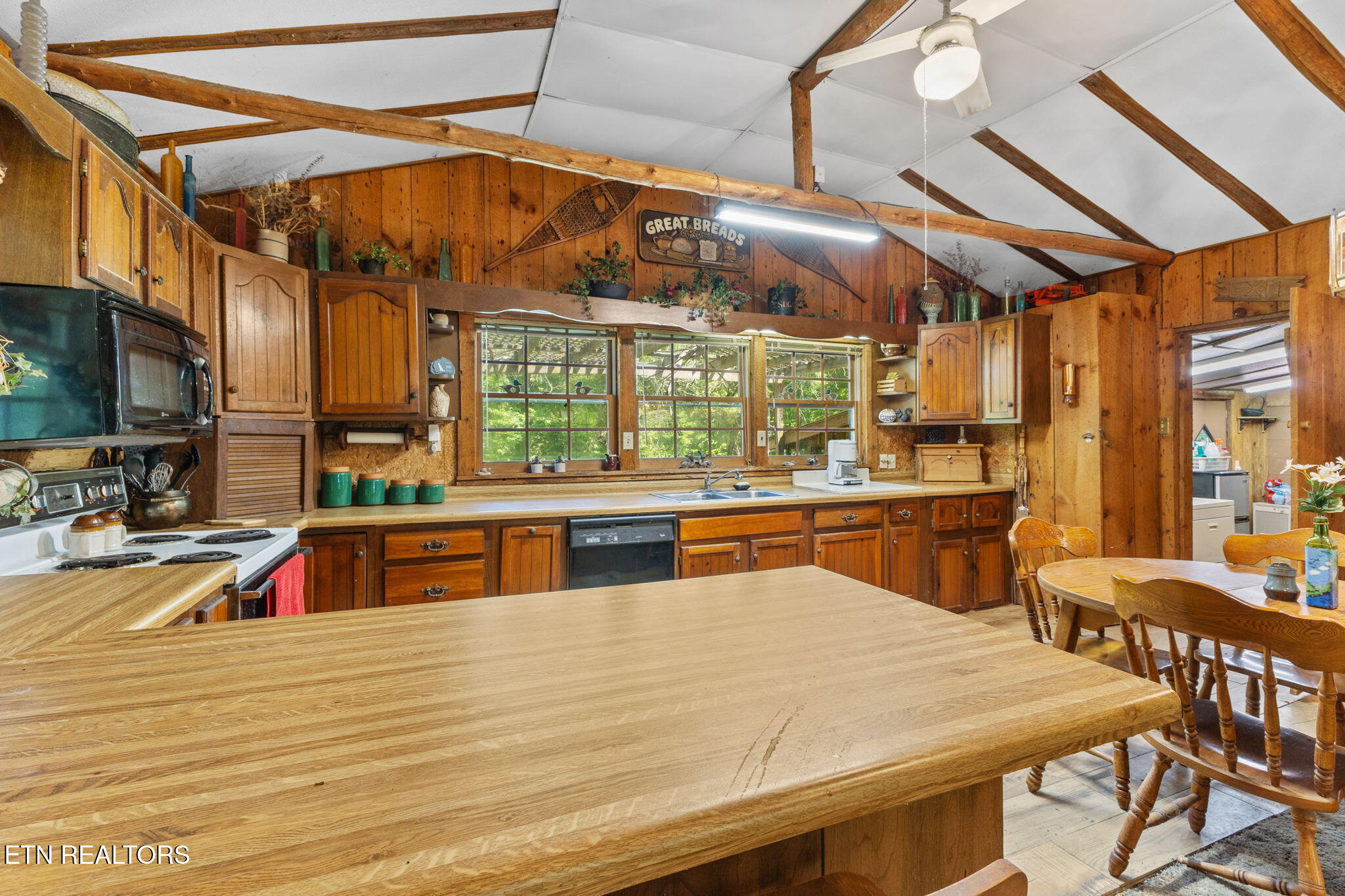 2255 Citico Road Vonore, TN 37885 - Photo 21 of 60 57-web-or-mls-3F1A9743