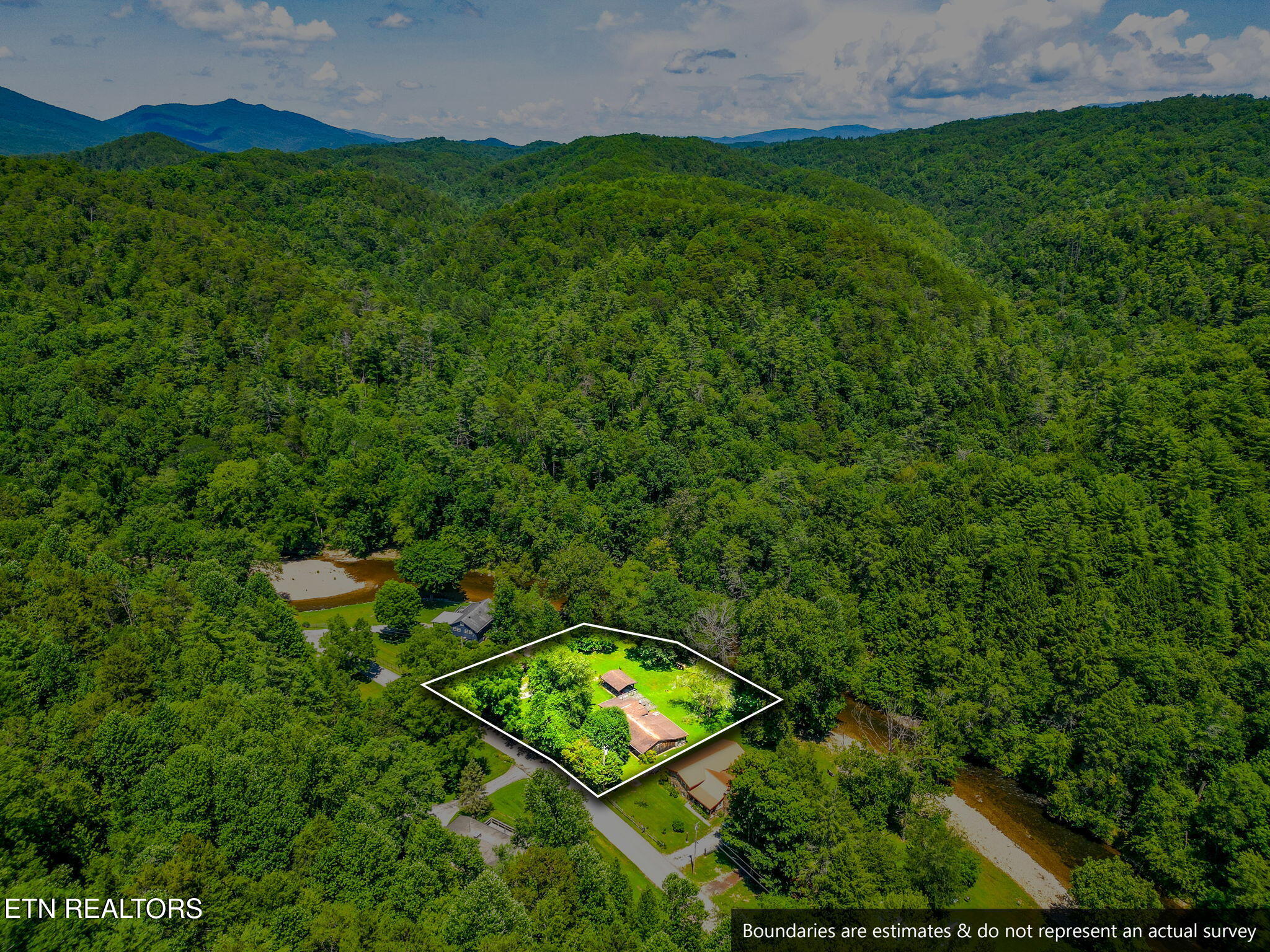 2255 Citico Road Vonore, TN 37885 - Photo 60 of 60 46-web-or-mls-DJI_0594-HDR - wht ln exp