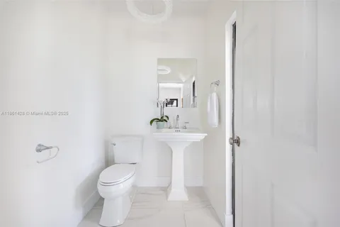 $929,000 | 6556 Southwest 23rd Street, West Miami, FL 33155