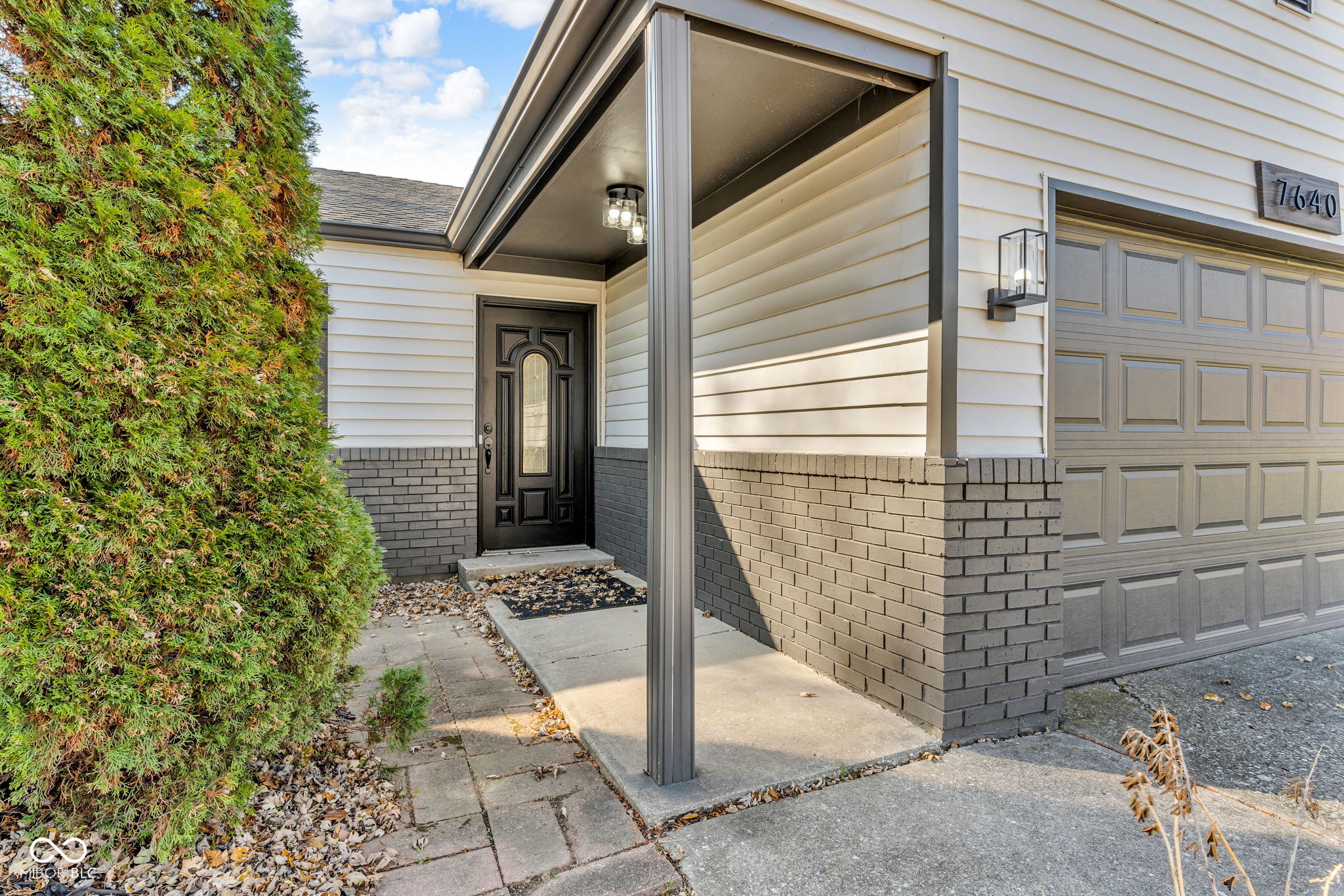 7640 Gordon Way Indianapolis, IN 46237 - Photo 3 of 46