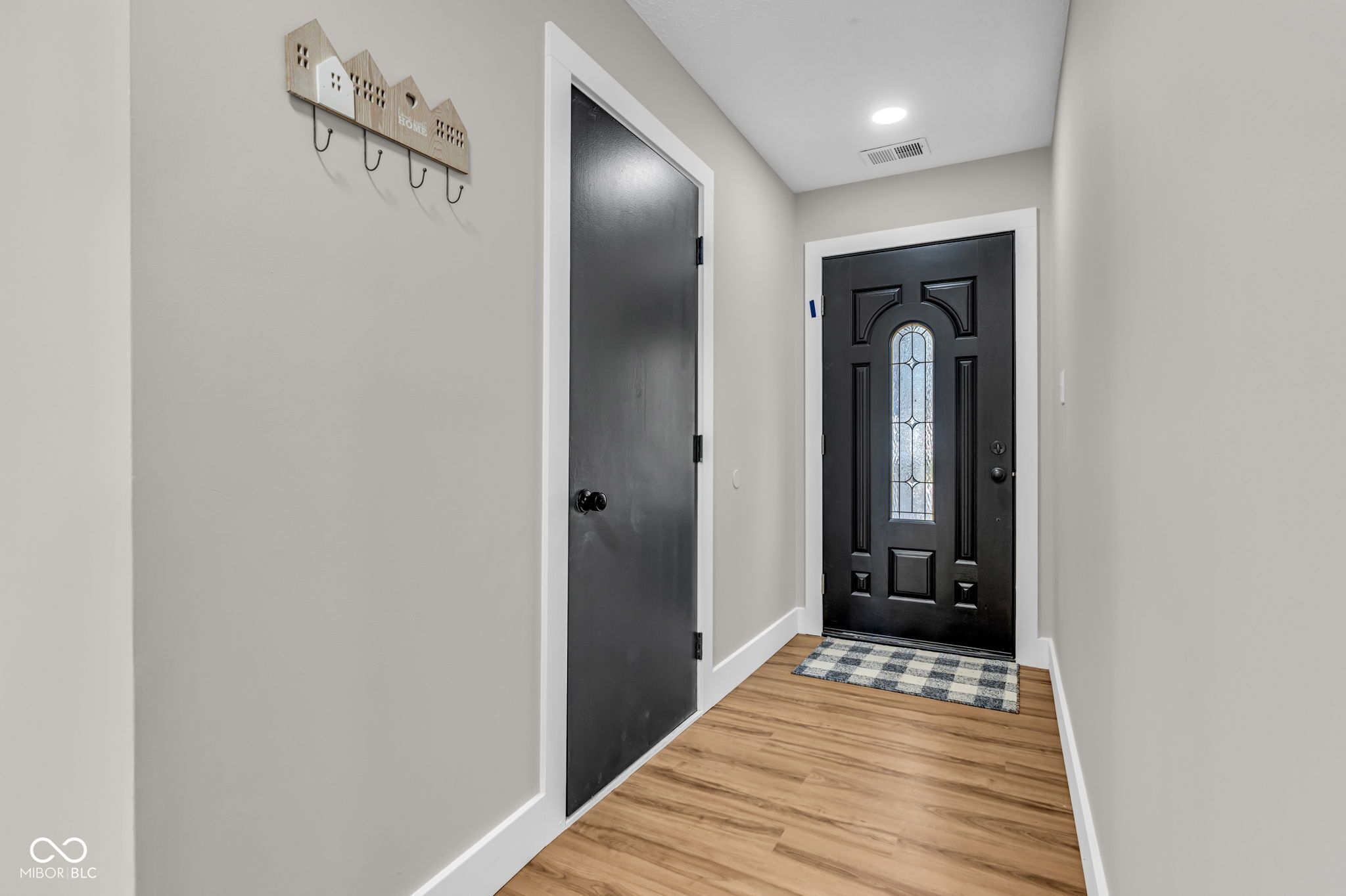 7640 Gordon Way Indianapolis, IN 46237 - Photo 5 of 46