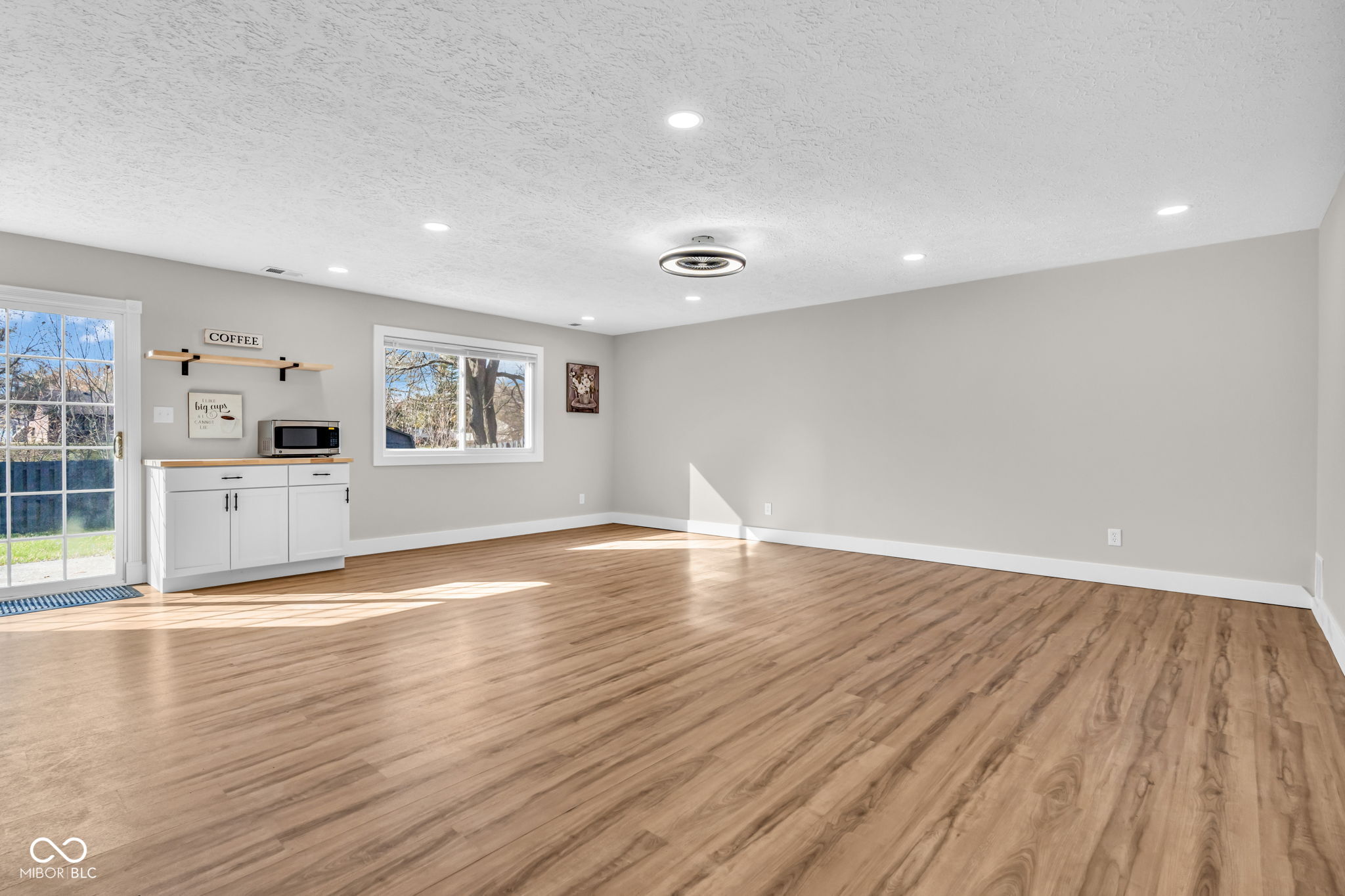 7640 Gordon Way Indianapolis, IN 46237 - Photo 6 of 46