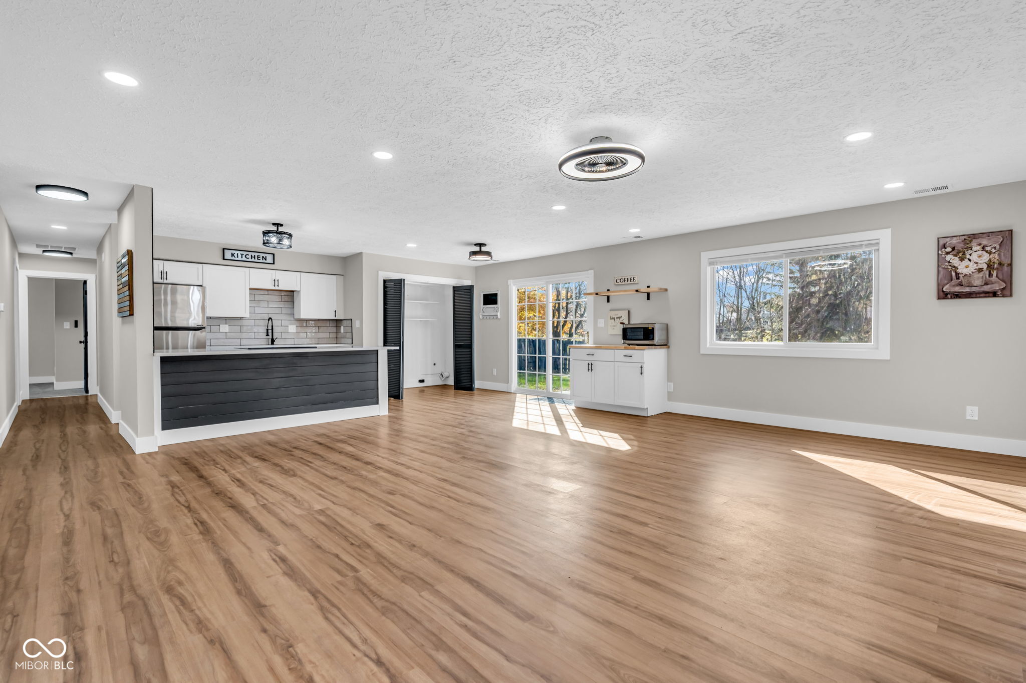 7640 Gordon Way Indianapolis, IN 46237 - Photo 7 of 46