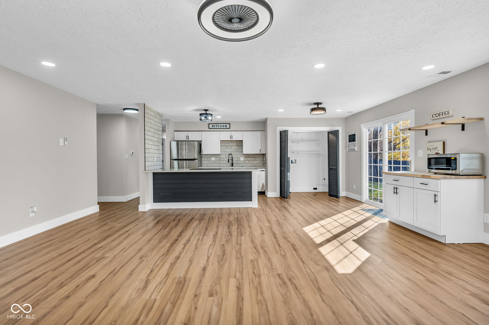 7640 Gordon Way Indianapolis, IN 46237 - Photo 8 of 46