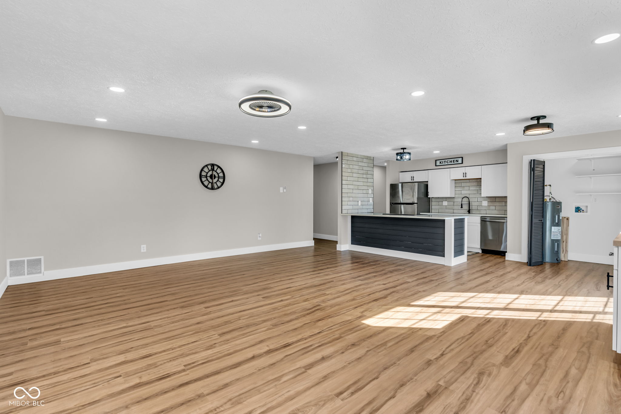 7640 Gordon Way Indianapolis, IN 46237 - Photo 9 of 46