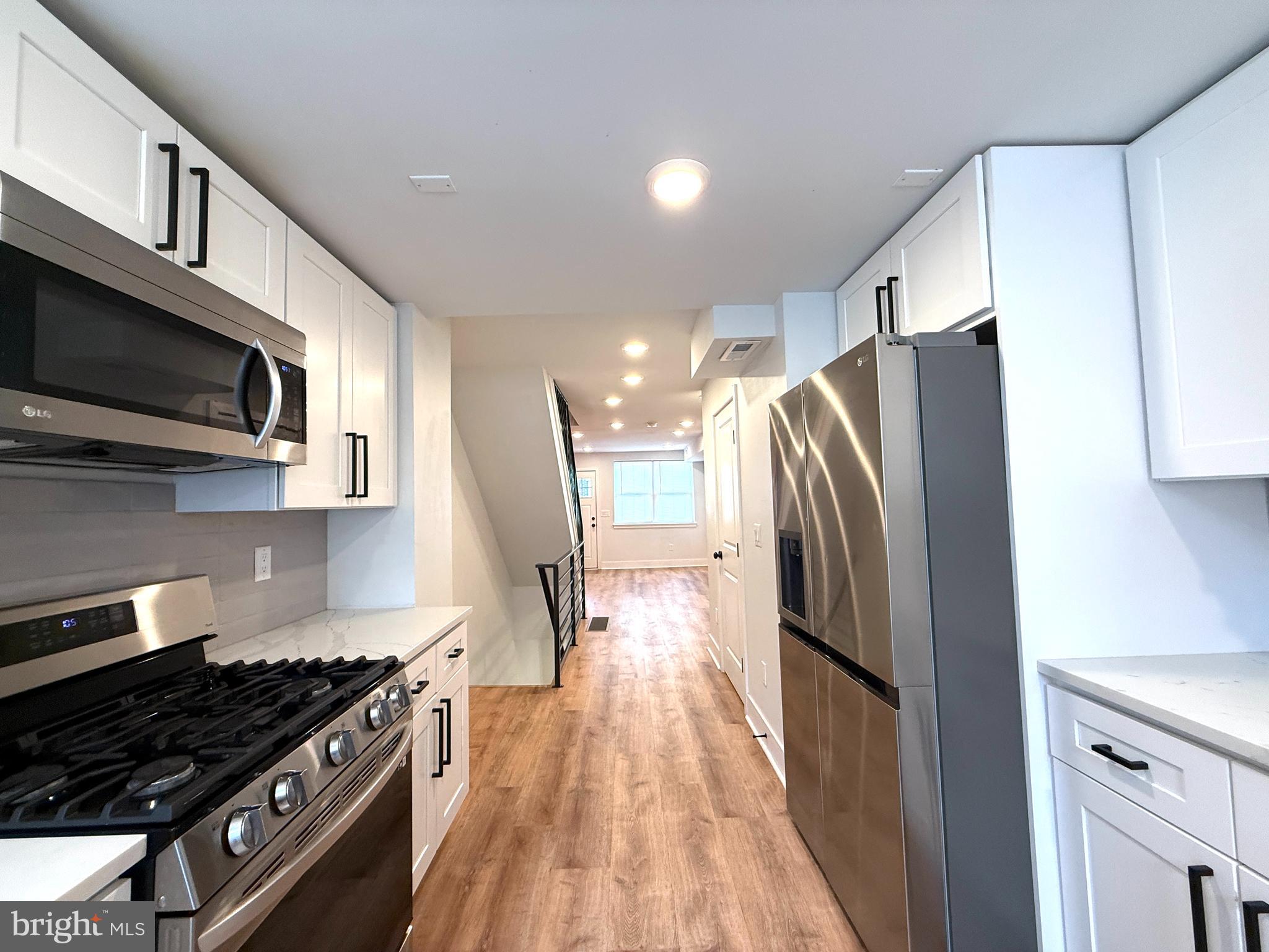 609 Mountain Street Philadelphia, PA 19148 - Photo 11 of 28 Kitchen