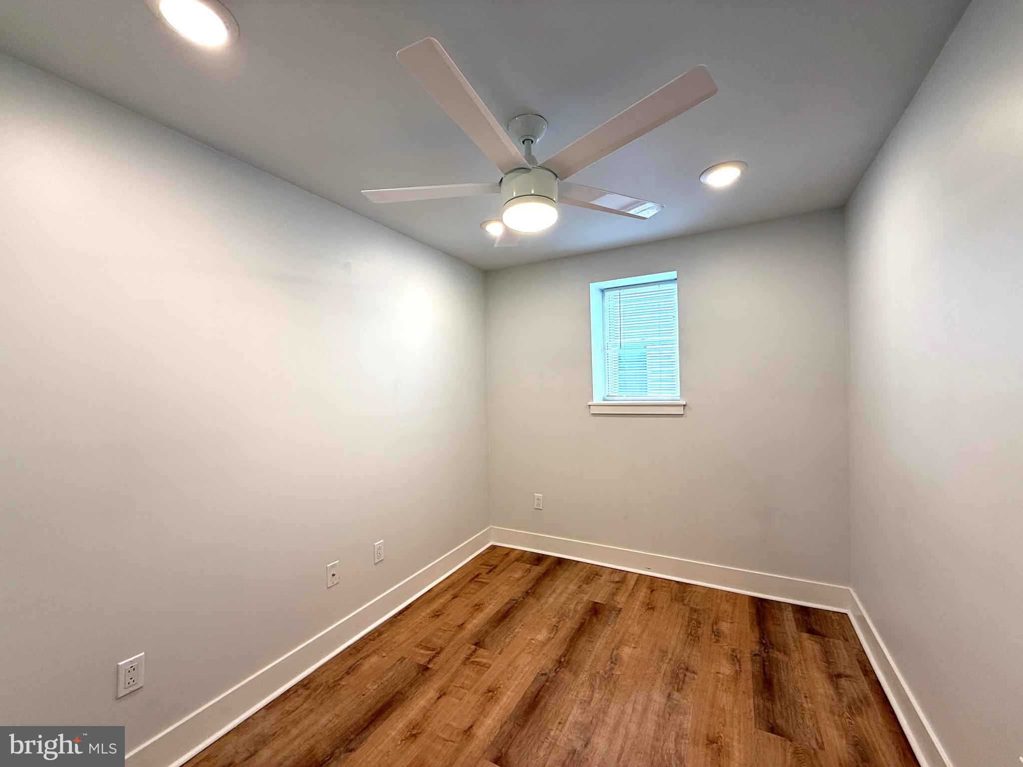 609 Mountain Street Philadelphia, PA 19148 - Photo 16 of 28 Bedroom 2