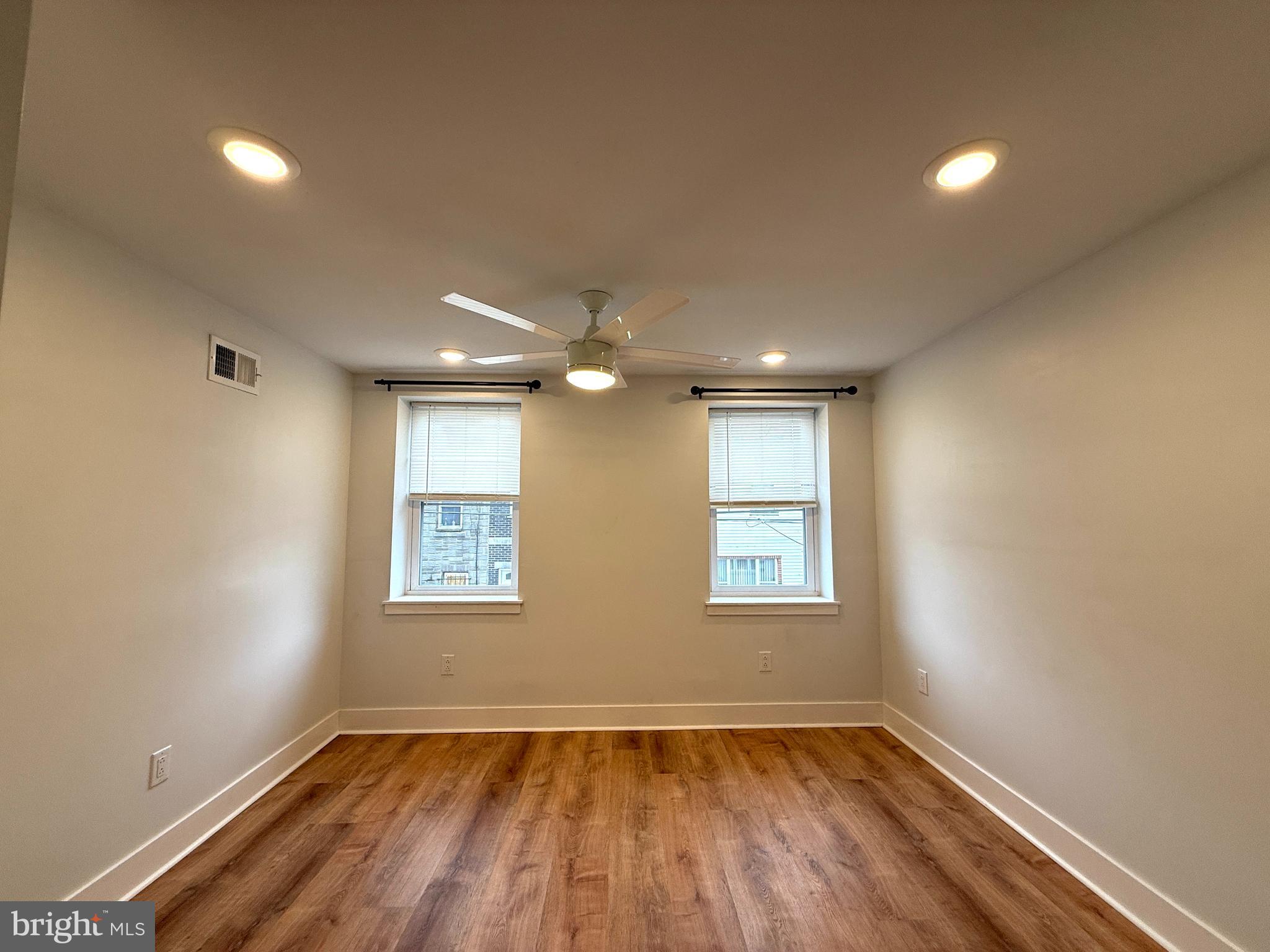 609 Mountain Street Philadelphia, PA 19148 - Photo 20 of 28