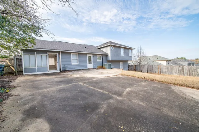 $1,900 | 148 Sweetwater Drive, Columbus, GA 31907