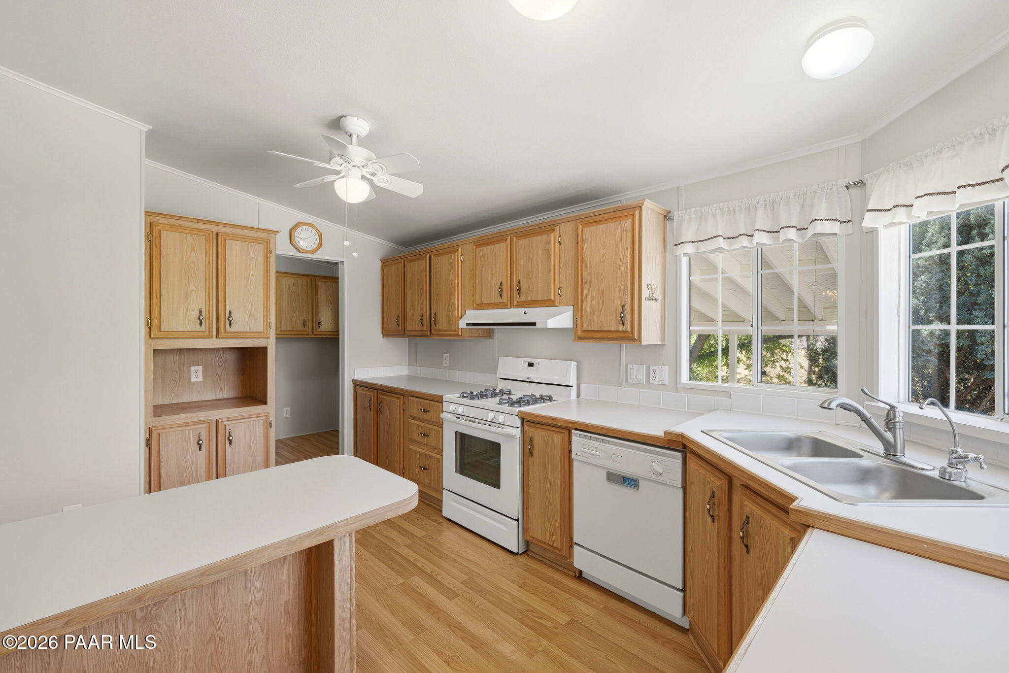 1967 East Mountain Dells Road Prescott, AZ 86301 - Photo 12 of 25 11-Kitchen