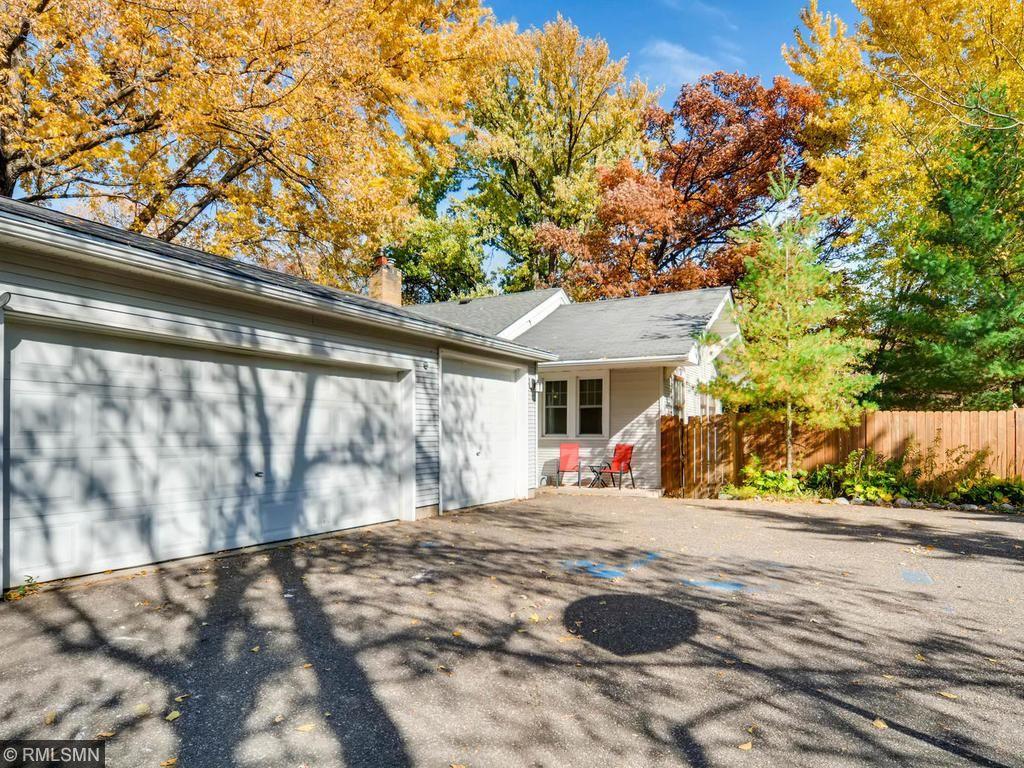 281 Burlington Road St. Paul, MN 55119 - Photo 2 of 24 Gallery Image 2
