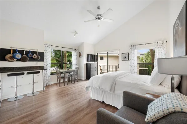 $1,200 | 11863 Wimbledon Circle, Unit 524, Wellington, FL 33414