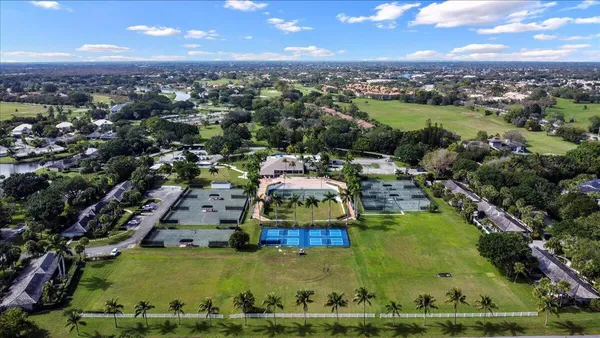 $1,200 | 11863 Wimbledon Circle, Unit 524, Wellington, FL 33414