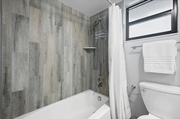 $1,200 | 11863 Wimbledon Circle, Unit 524, Wellington, FL 33414