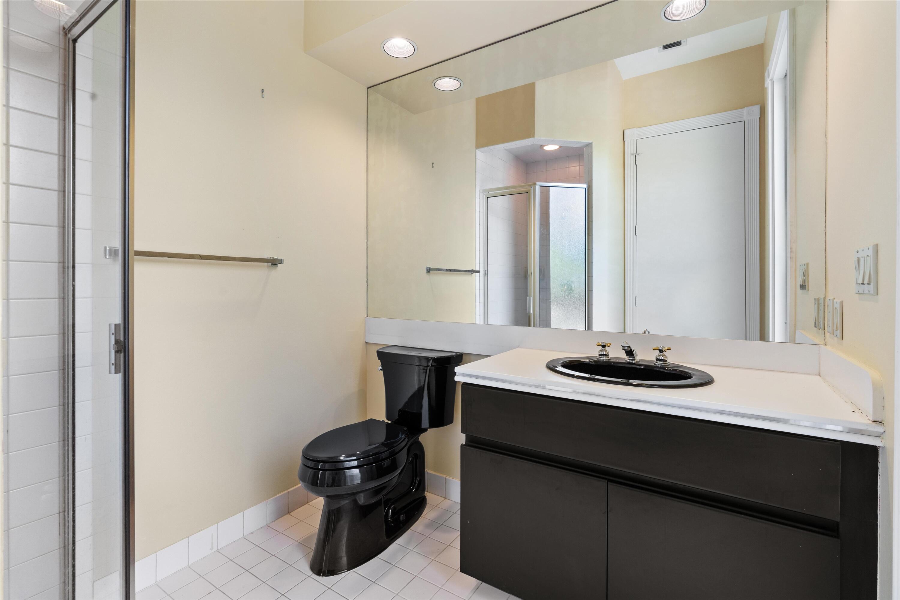 5347 Ascot Bend Road Boca Raton, FL 33496 - Photo 15 of 43 Full Cabana bath